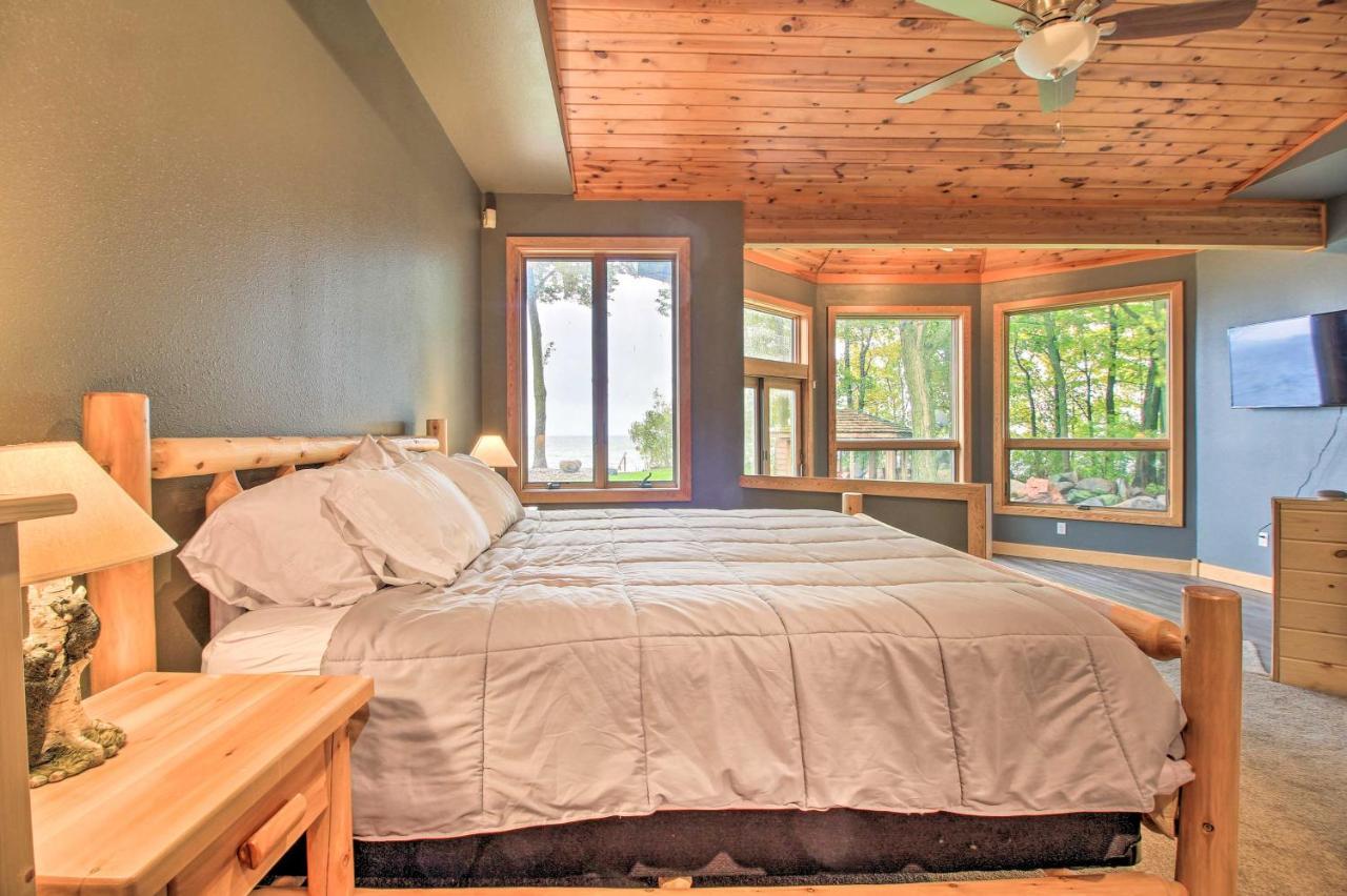 Waterfront Lake Mille Lacs Lodge With Deck And Grill! Isle 外观 照片